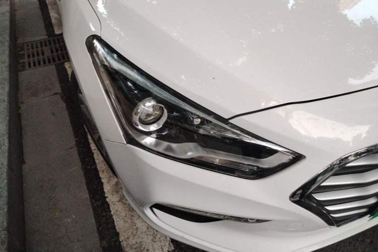 Used Hyundai Mistra 2019 1.8L Automatic Smart GLS Commemorative Model China VI Standard Right Front Headlight