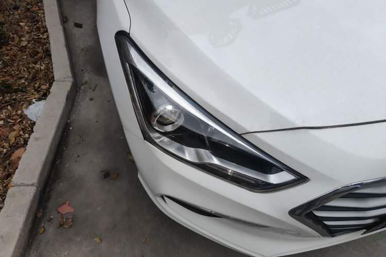 Used Hyundai Mistra 2019 1.8L Automatic Smart GLS China VI Standard Right Front Headlight