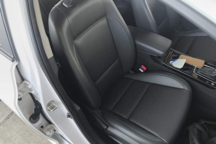 Used Hyundai Mistra 2019 1.8L Automatic Smart GLS China VI Standard Right Front Seat