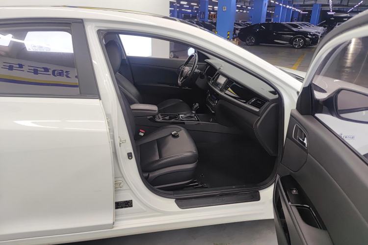 Used Hyundai Mistra 2019 1.8L Automatic Smart GLS China VI Standard Right Front Seat