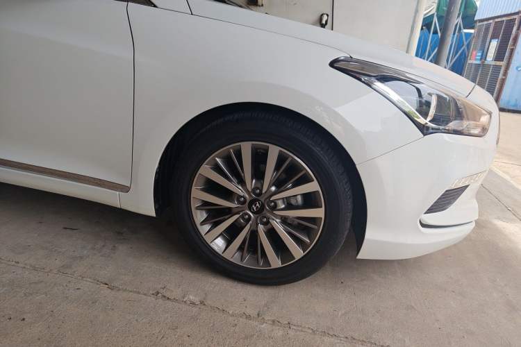 Used Hyundai Mistra 2019 1.8L Automatic Smart GLS China VI Standard Right Front Wheel Hub