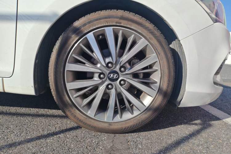 Used Hyundai Mistra 2019 1.8L Automatic Smart GLS Commemorative Model China VI Standard Right Front Wheel Hub