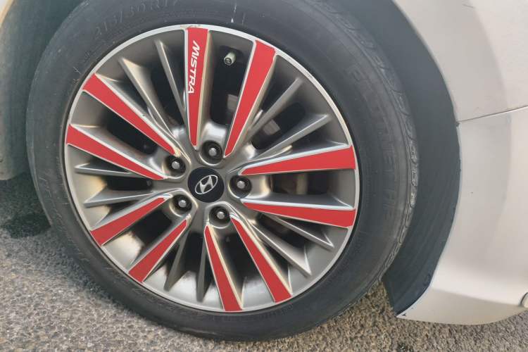 Used Hyundai Mistra 2019 1.8L Automatic Smart GLS Commemorative Model China VI Standard Right Front Wheel Hub