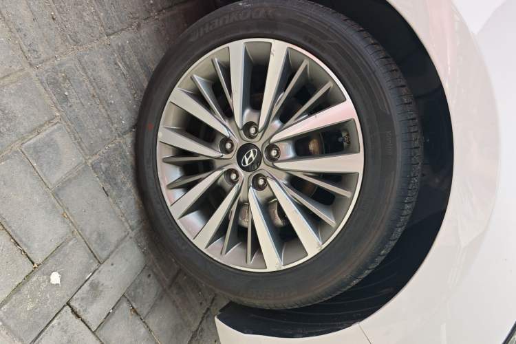 Used Hyundai Mistra 2019 1.8L Automatic Smart GLS China VI Standard Right Front Wheel Hub