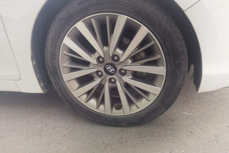 Used Hyundai Mistra 2019 1.8L Automatic Smart GLS Commemorative Model China VI Standard Right Front Wheel Hub