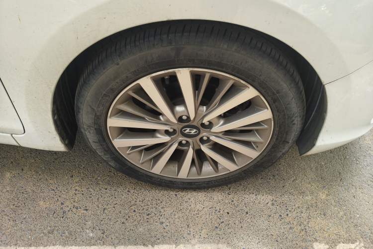 Used Hyundai Mistra 2019 1.8L Automatic Smart GLS China VI Standard Right Front Wheel Hub