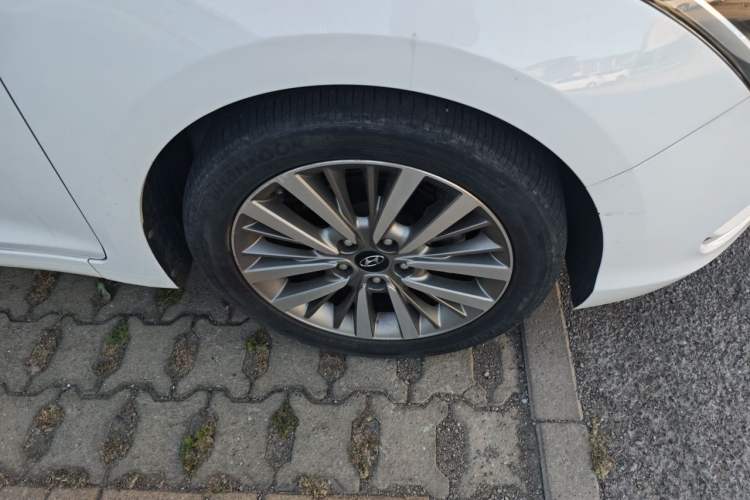 Used Hyundai Mistra 2019 1.8L Automatic Smart GLS Commemorative Model China VI Standard Right Front Wheel Hub