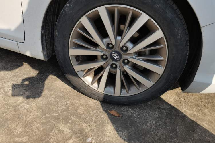 Used Hyundai Mistra 2019 1.8L Automatic Smart GLS Commemorative Model China VI Standard Right Front Wheel Hub