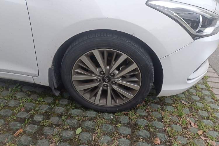 Used Hyundai Mistra 2019 1.8L Automatic Smart GLS Commemorative Model China VI Standard Right Front Wheel Hub