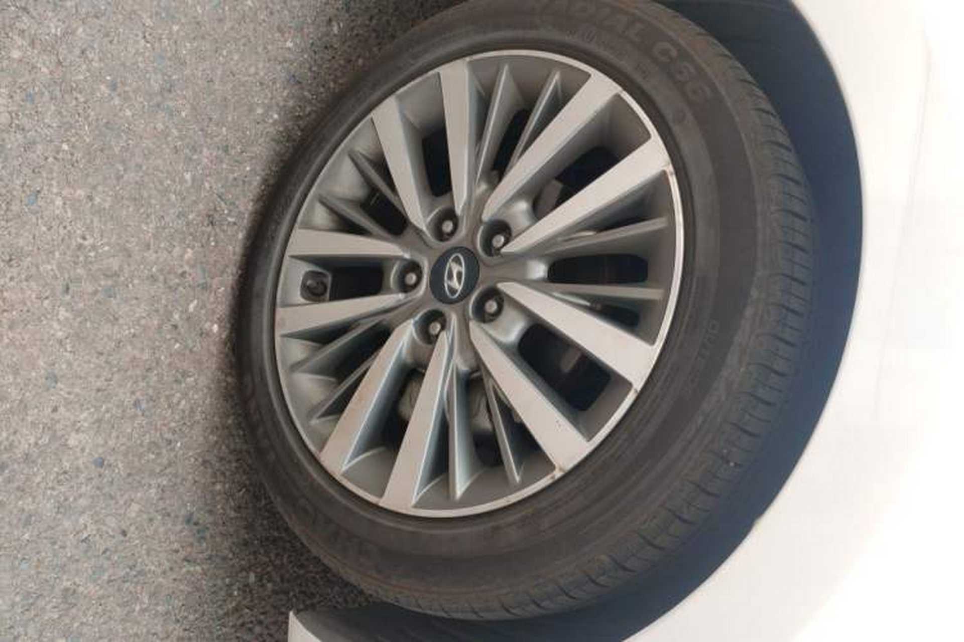 Used Hyundai Mistra 2019 1.8L Automatic Smart GLS Commemorative Edition China V Standard Right Front Wheel Hub