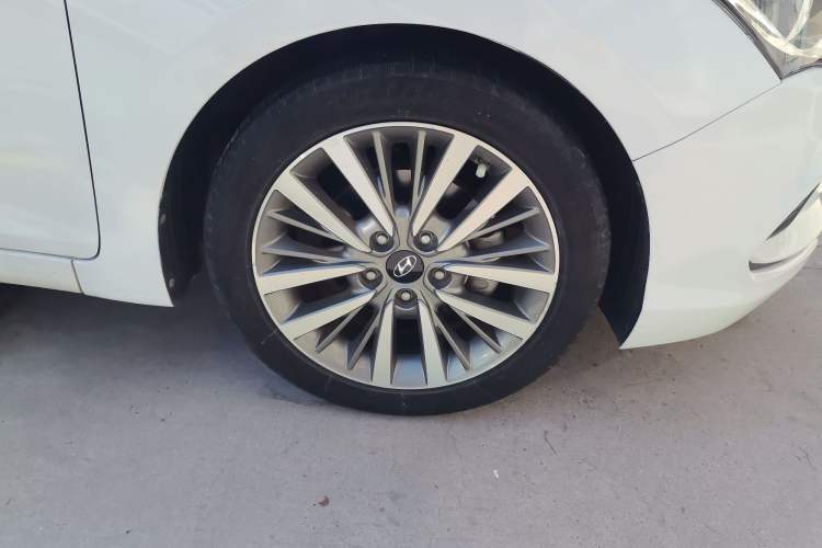 Used Hyundai Mistra 2019 1.8L Automatic Smart GLS Commemorative Model China VI Standard Right Front Wheel Hub