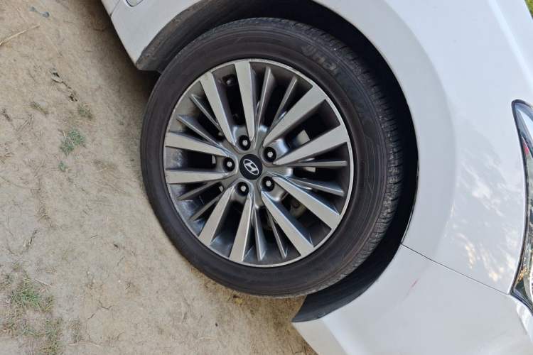 Used Hyundai Mistra 2019 1.8L Automatic Smart GLS China VI Standard Right Front Wheel Hub