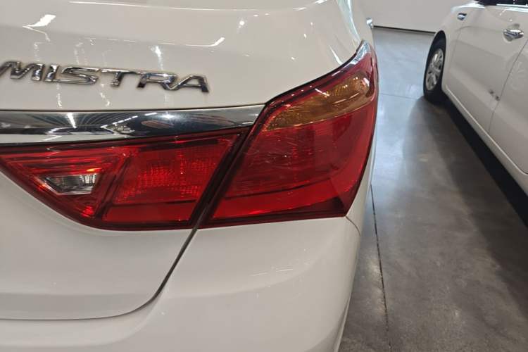 Used Hyundai Mistra 2019 1.8L Automatic Smart GLS China VI Standard Right Rear Taillight