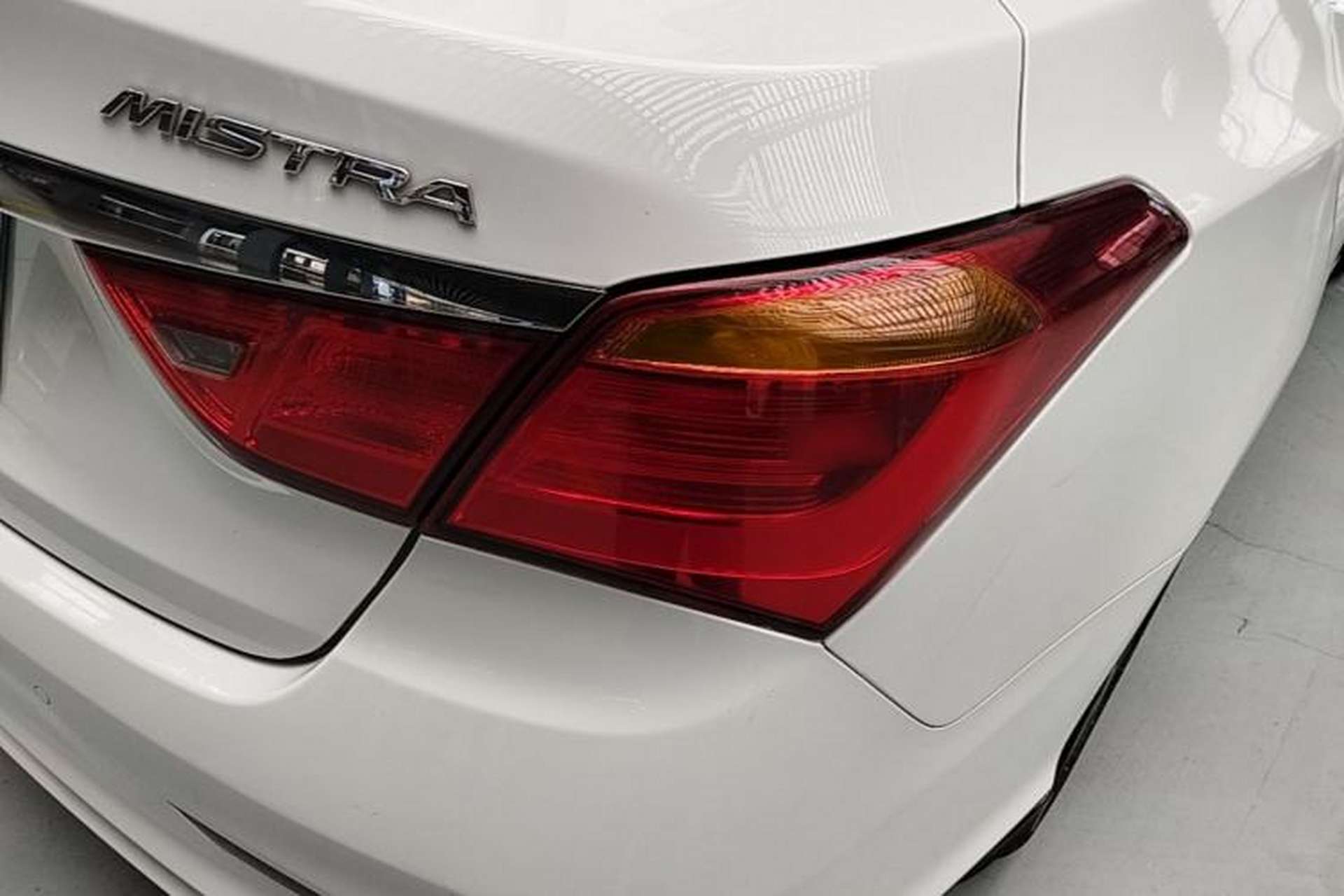Used Hyundai Mistra 2019 1.8L Automatic Smart GLS China VI Standard Right Rear Taillight
