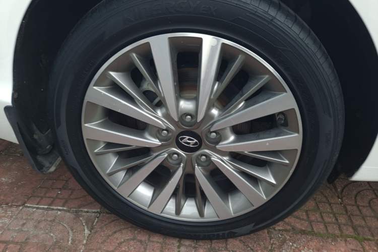 Used Hyundai Mistra 2019 1.6T Automatic Smart GLS China VI Standard Right Rear Wheel Hub