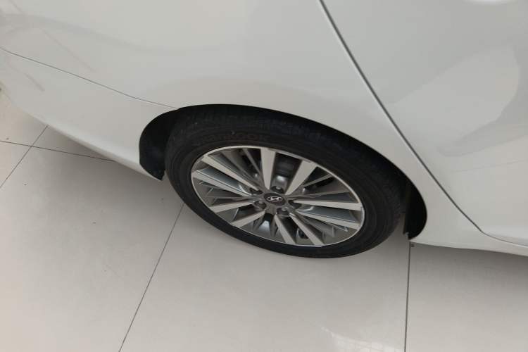 Used Hyundai Mistra 2019 1.8L Automatic Smart GLS China VI Standard Right Rear Wheel Hub