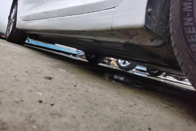 Used Hyundai Mistra 2019 1.8L Automatic Smart GLS China VI Standard Right Side Sill