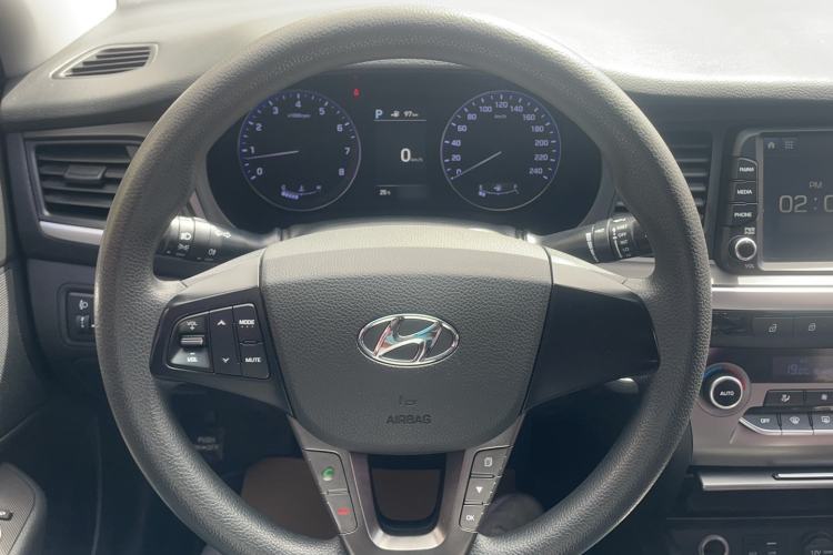 Used Hyundai Mistra 2019 1.8L Automatic Smart GLS Commemorative Model China VI Standard Steering Wheel