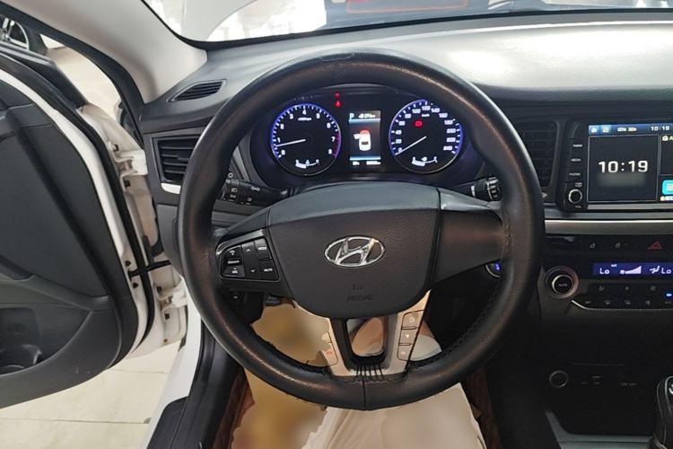 Used Hyundai Mistra 2019 1.8L Automatic Smart GLS Commemorative Model China VI Standard Steering Wheel