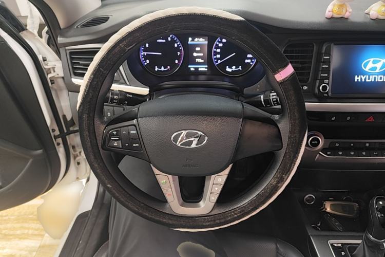 Used Hyundai Mistra 2019 1.8L Automatic Smart GLS Commemorative Model China VI Standard Steering Wheel