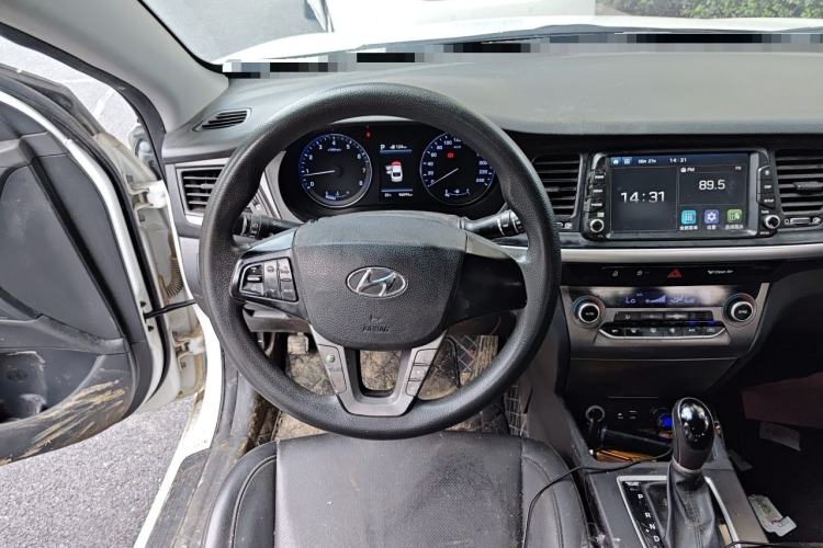 Used Hyundai Mistra 2019 1.8L Automatic Smart GLS Commemorative Model China VI Standard Steering Wheel