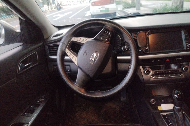 Used Hyundai Mistra 2019 1.8L Automatic Smart GLS Commemorative Model China VI Standard Steering Wheel