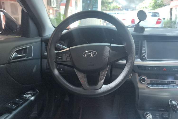 Used Hyundai Mistra 2019 1.8L Automatic Smart GLS China VI Standard Steering Wheel
