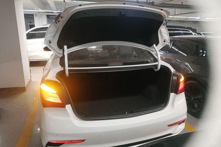 Used Hyundai Mistra 2019 1.8L Automatic Smart GLS China VI Standard Trunk