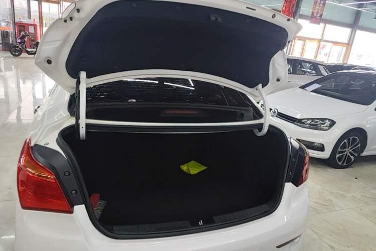 Used Hyundai Mistra 2019 1.8L Automatic Smart GLS Commemorative Model China VI Standard Trunk