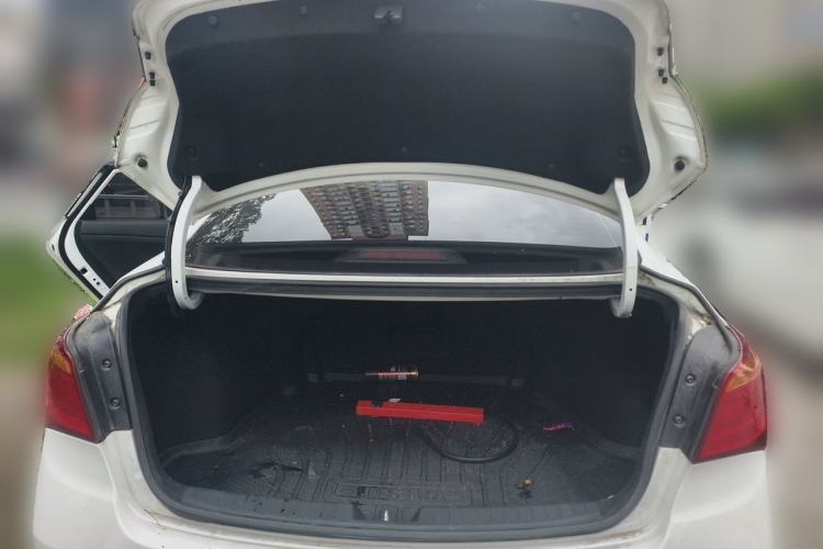 Used Hyundai Mistra 2019 1.8L Automatic Deluxe DLX Model China VI Standard Trunk