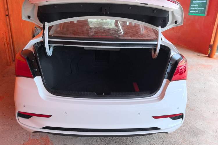 Used Hyundai Mistra 2019 1.8L Automatic Smart GLS China VI Standard Trunk