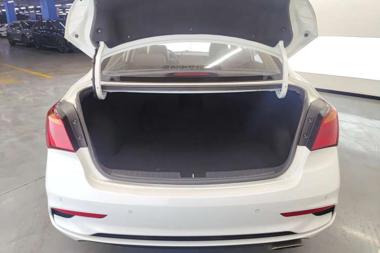 Used Hyundai Mistra 2019 1.8L Automatic Smart GLS China VI Standard Trunk