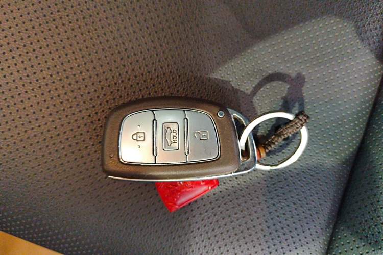 Used Hyundai Mistra 2019 1.8L Automatic Smart GLS China VI Standard Vehicle Key