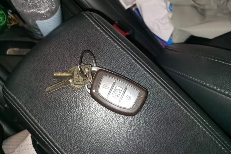 Used Hyundai Mistra 2019 1.8L Automatic Smart GLS Commemorative Edition China V Standard Vehicle Key