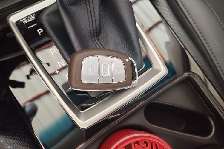 Used Hyundai Mistra 2019 1.8L Automatic Smart GLS China VI Standard Vehicle Key