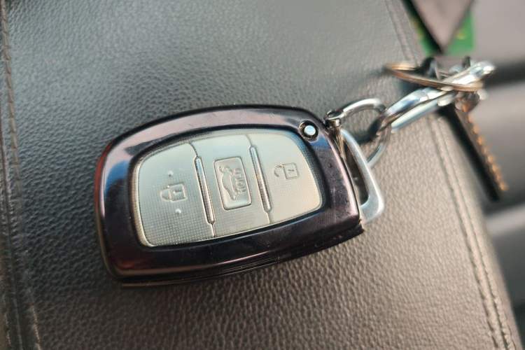 Used Hyundai Mistra 2019 1.8L Automatic Smart GLS China VI Standard Vehicle Key
