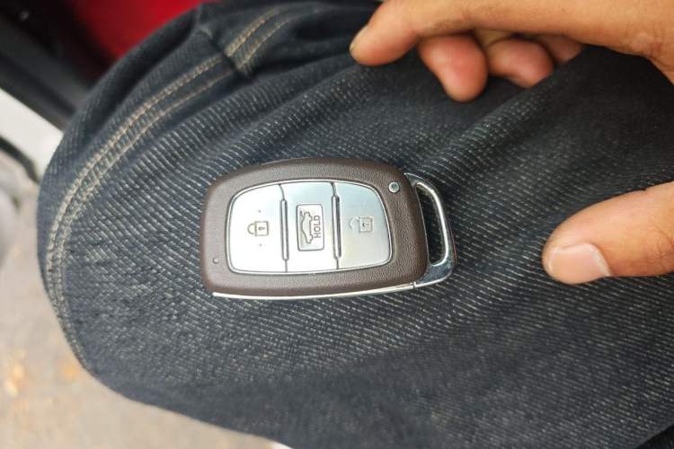 Used Hyundai Mistra 2019 1.8L Automatic Smart GLS Commemorative Model China VI Standard Vehicle Key