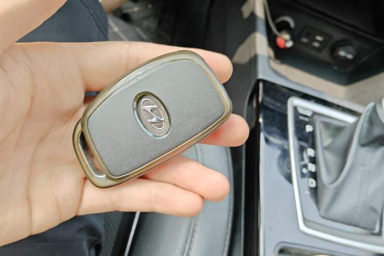 Used Hyundai Mistra 2019 1.8L Automatic Smart GLS China VI Standard Vehicle Key