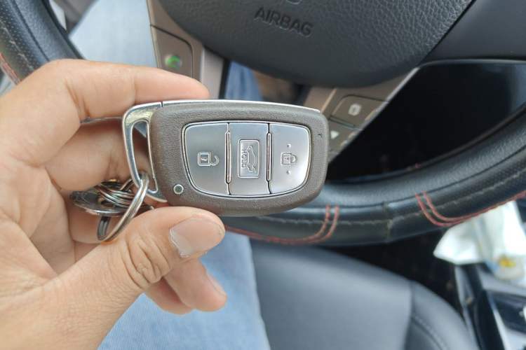 Used Hyundai Mistra 2019 1.8L Automatic Smart GLS China VI Standard Vehicle Key