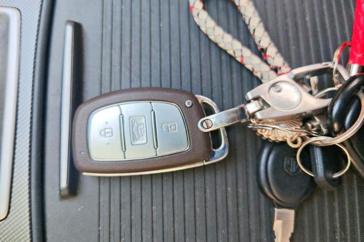 Used Hyundai Mistra 2019 1.8L Automatic Smart GLS Commemorative Model China VI Standard Vehicle Key