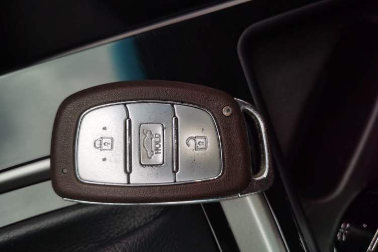 Used Hyundai Mistra 2019 1.8L Automatic Smart GLS China VI Standard Vehicle Key