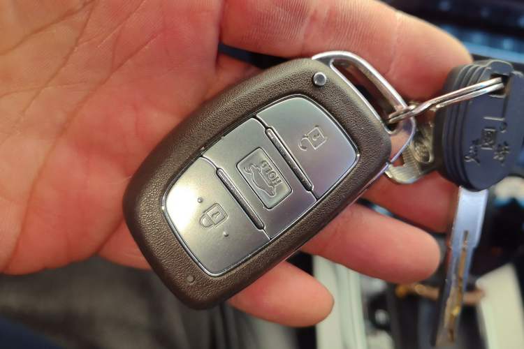Used Hyundai Mistra 2019 1.8L Automatic Smart GLS Commemorative Model China VI Standard Vehicle Key