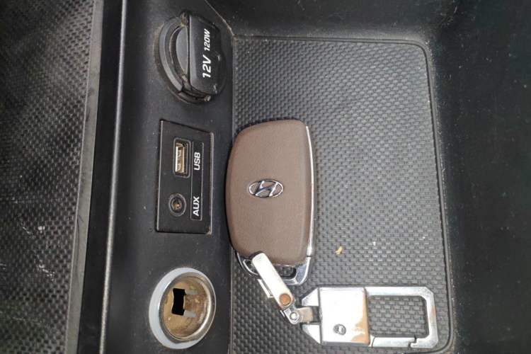 Used Hyundai Mistra 2019 1.8L Automatic Smart GLS China VI Standard Vehicle Key
