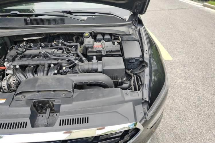 Used Hyundai Mistra 2021 1.8L CVT LUX Premium Edition Engine Bay Left