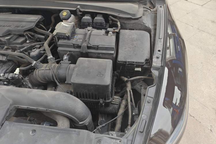 Used Hyundai Mistra 2021 1.8L CVT GLX Elite Edition Engine Bay Left