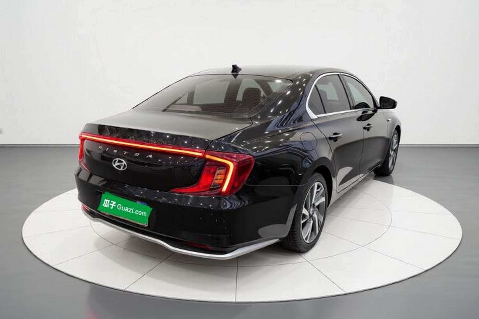 Used Hyundai Mistra 2021 1.8L CVT LUX Premium Edition Exterior 5