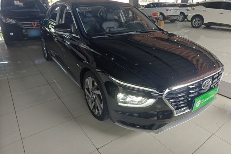 Used Hyundai Mistra 2021 1.8L CVT LUX Premium Edition Front Right 45 Deg