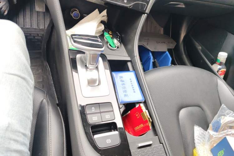 Used Hyundai Mistra 2021 1.8L CVT LUX Premium Edition Gear Lever