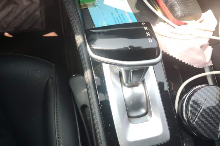 Used Hyundai Mistra 2021 1.8L CVT LUX Premium Edition Gear Lever