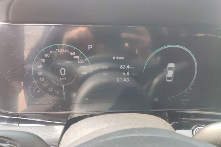Used Hyundai Mistra 2021 1.8L CVT LUX Premium Edition Instrument Cluster